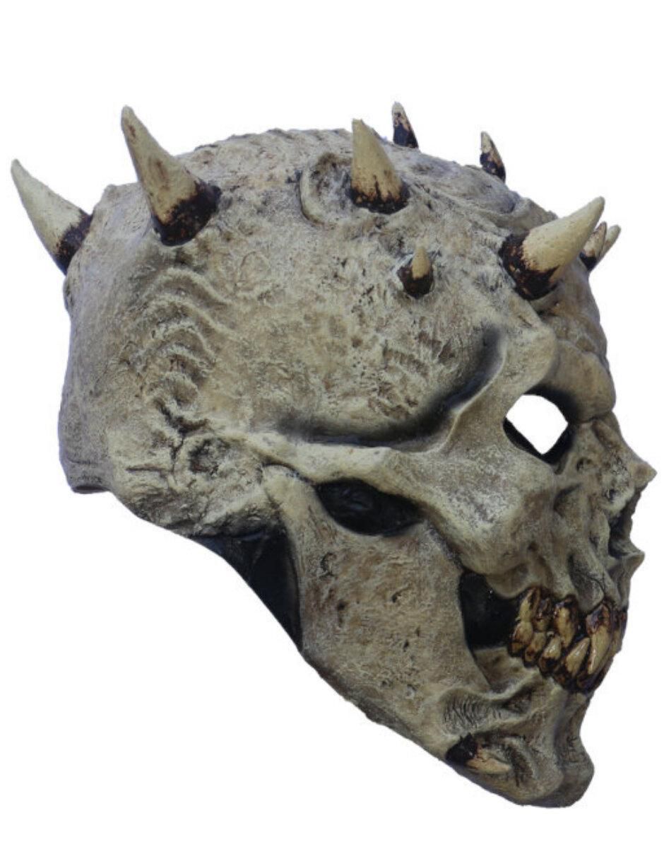 Máscara para disfraz de cráneo con picos skull