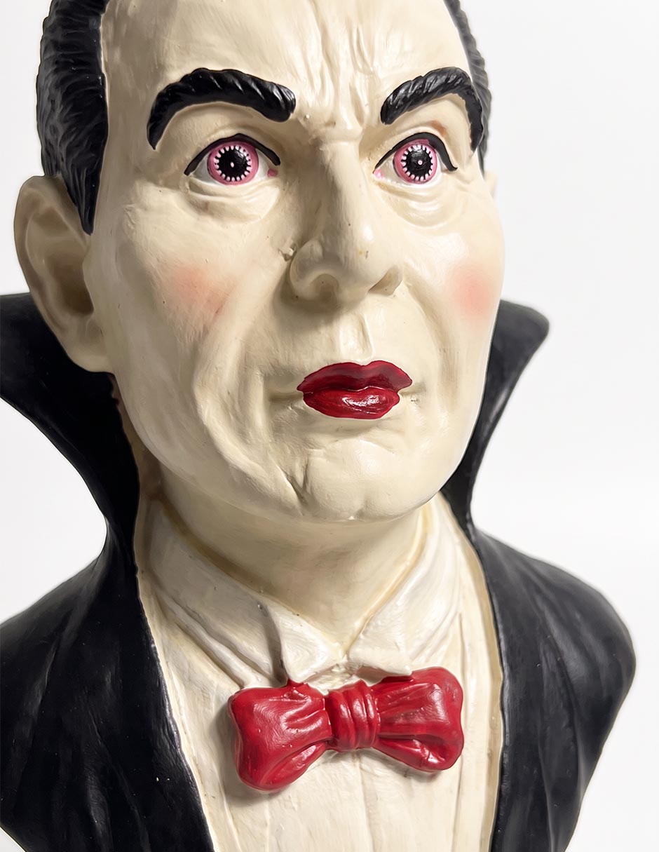 Figura decorativa de halloween con forma de drácula 3