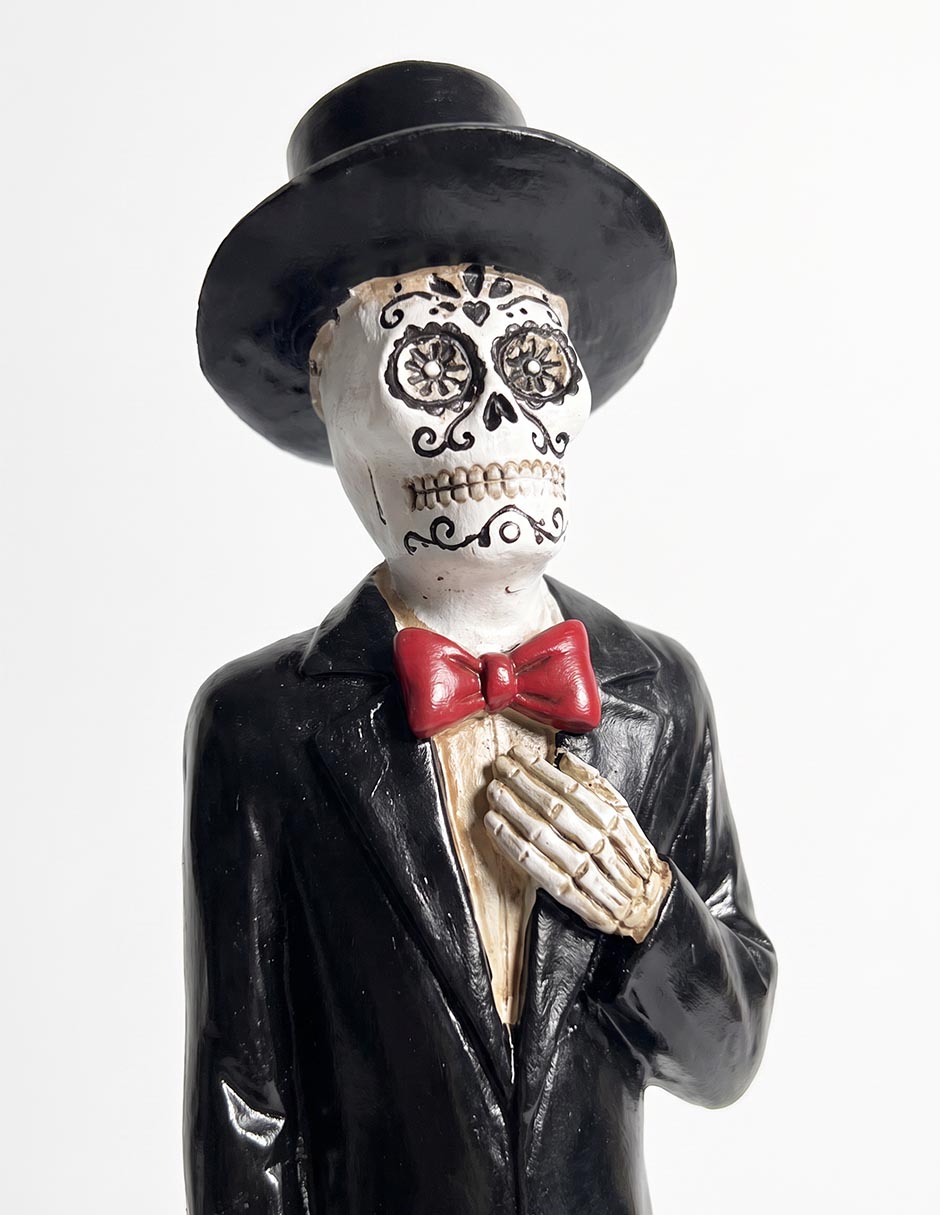 Figura decorativa de halloween con forma de catrín