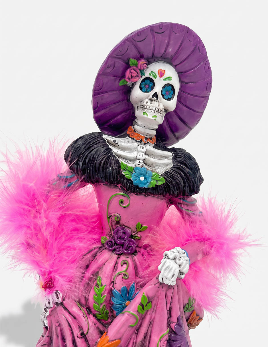 Figura decorativa de halloween con forma de catrina Figura decorativa de halloween con forma de catrina