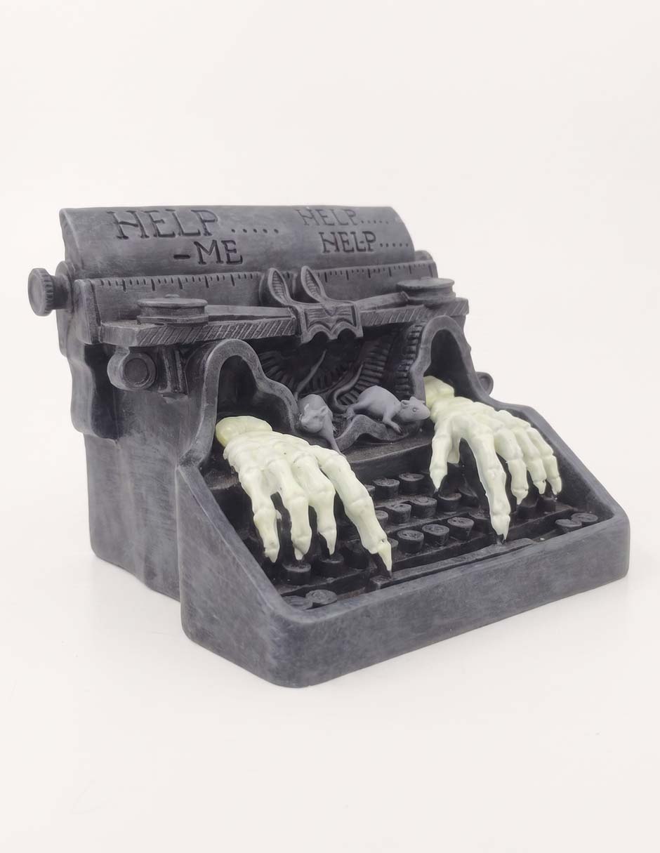 Figura decorativa de halloween con forma de máquina de escribir 2
