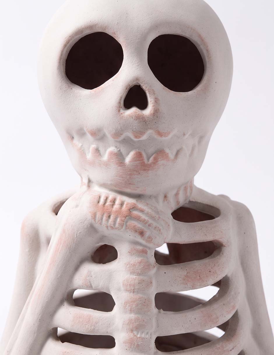 Figura decorativa de Halloween con forma de esqueleto