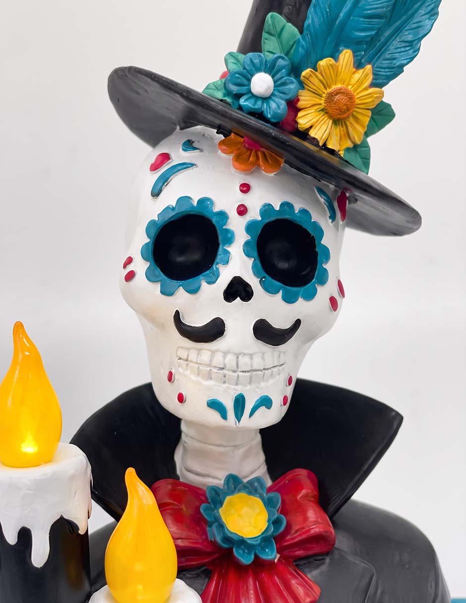 Figura decorativa de Halloween con forma de catrín 3