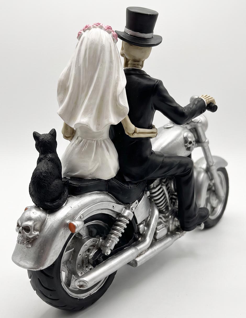 Figura decorativa de Halloween con forma de pareja de esqueletos 2