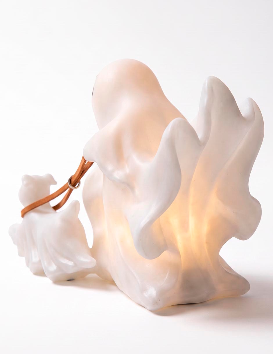 Figura decorativa de halloween con forma de fantasma