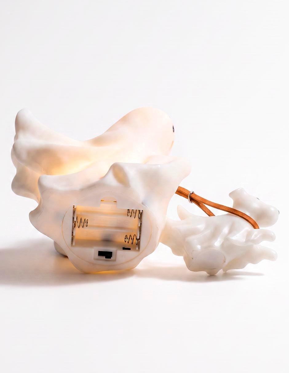 Figura decorativa de halloween con forma de fantasma