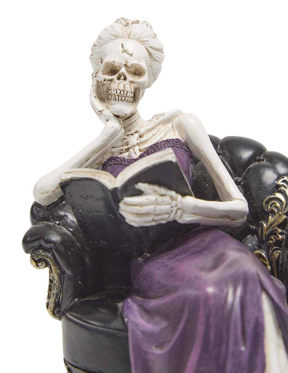 Figura decorativa de halloween con forma de catrina