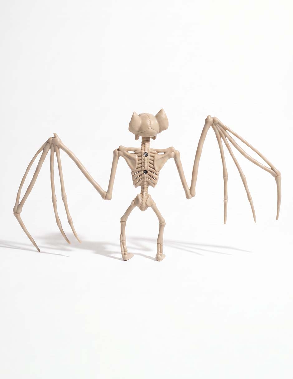 Figura decorativa de Halloween Season H con forma de murcielago 2