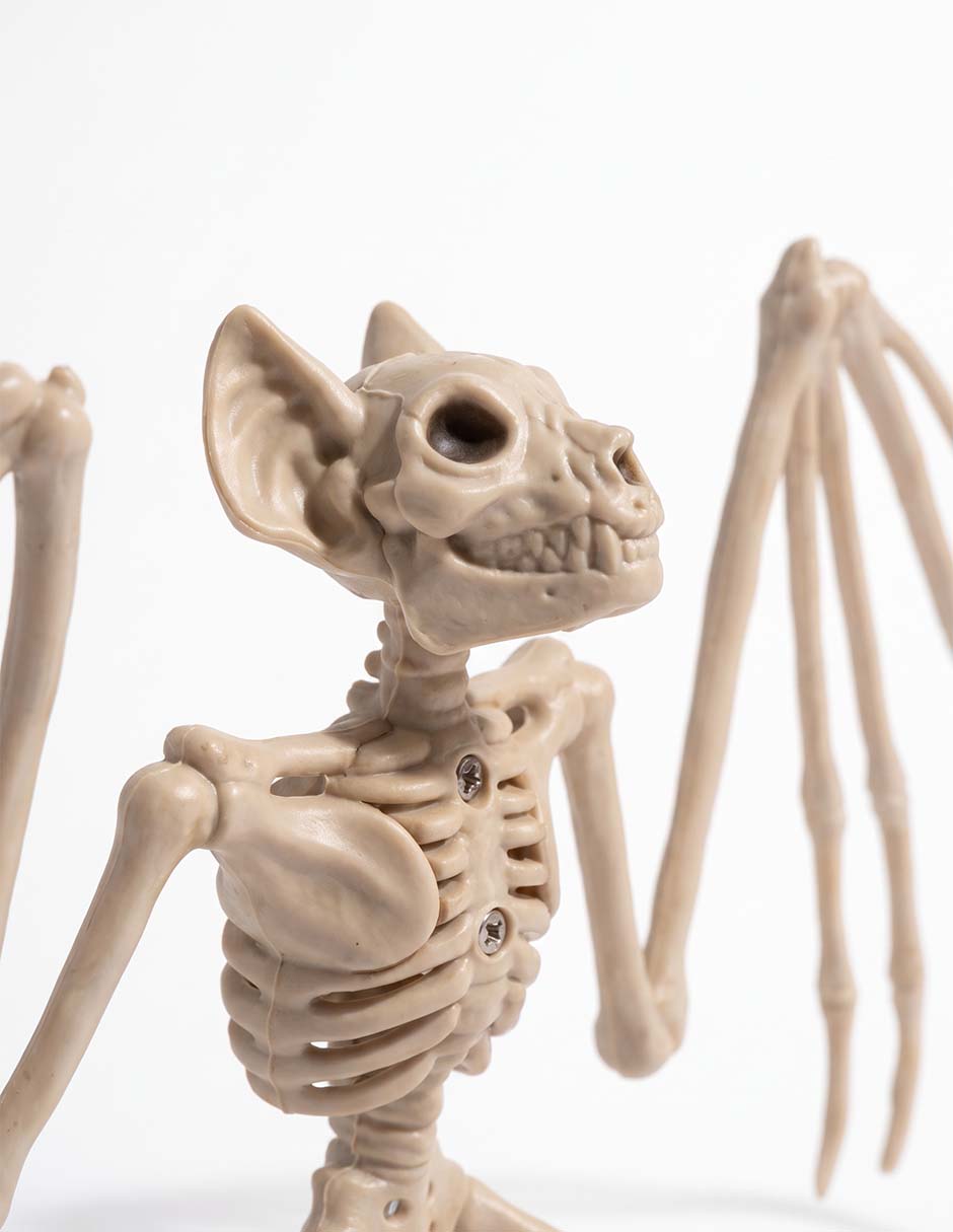 Figura decorativa de Halloween Season H con forma de murcielago