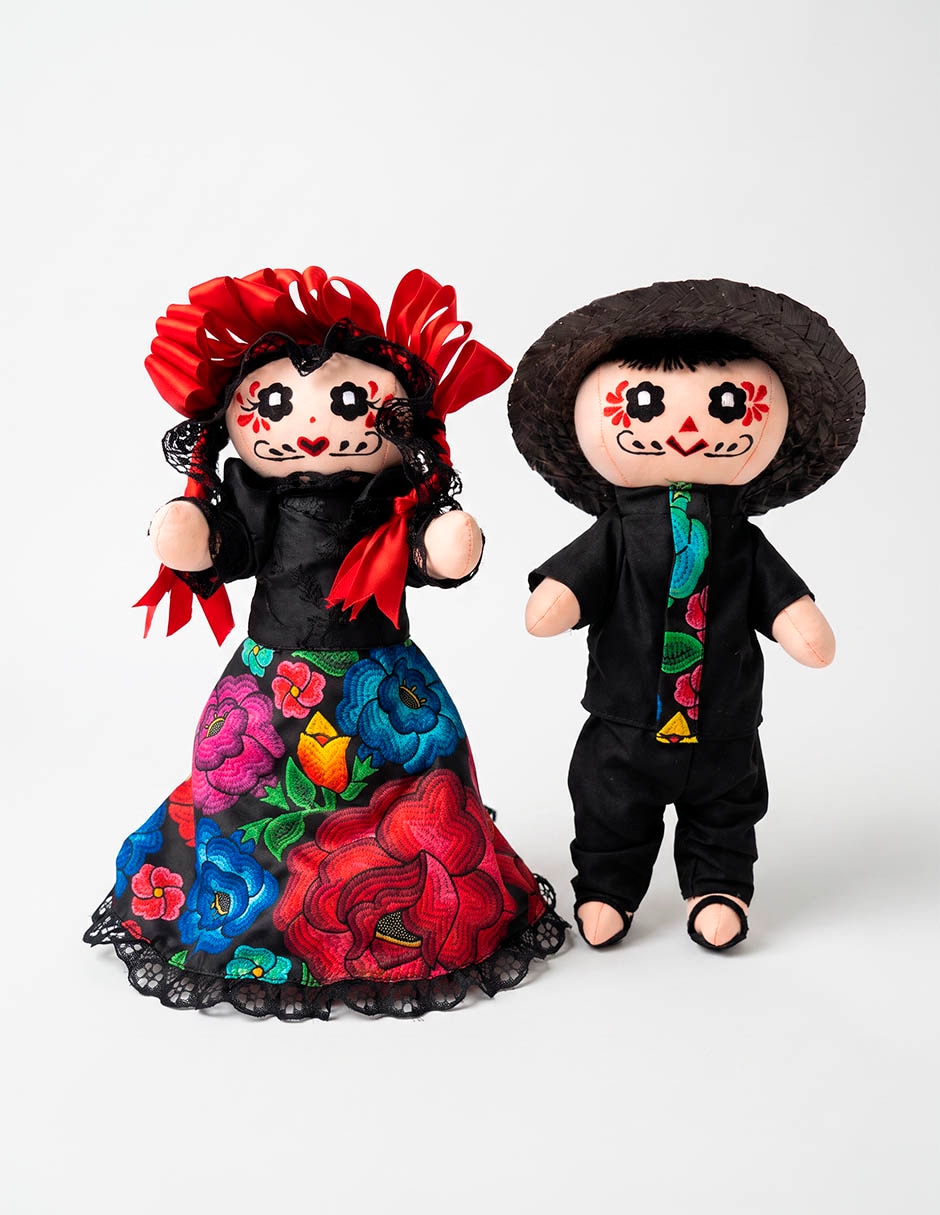 Figura decorativa corazón maría con forma de pareja de catrines Figura decorativa corazón maría con forma de pareja de catrines